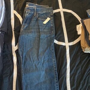 Old Navy Jeans - New With Tags - Loose - 34x32